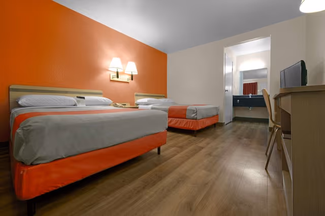 Standard Room, 2 Queen Beds, Non Smoking