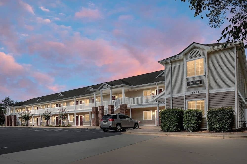 Affordable Suites Affordable Suites