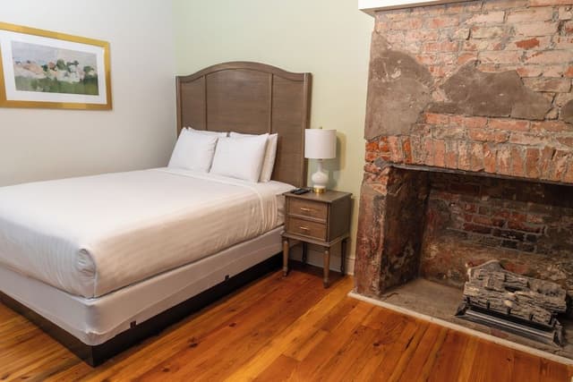 Deluxe Room, 1 Queen Bed