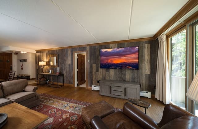 Condo, 3 Bedrooms, Mountainside