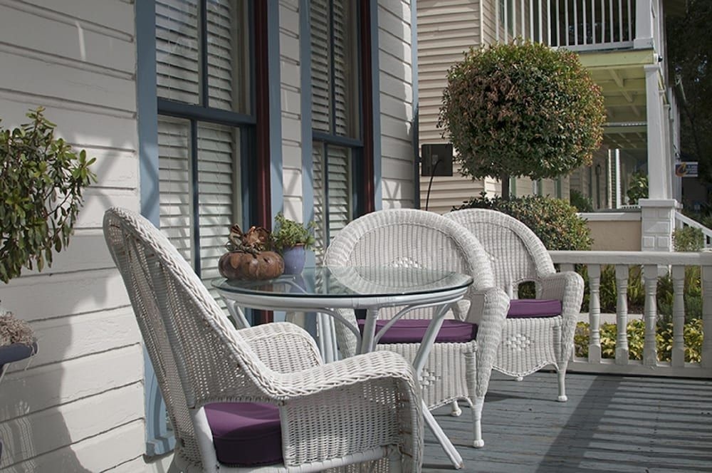 Carriage Way Bed & Breakfast2