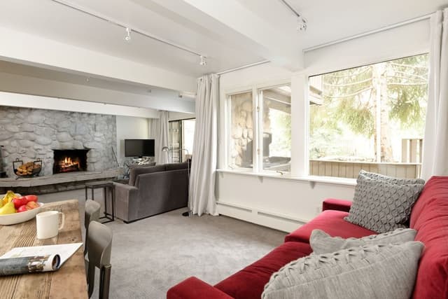 Condo, 2 Bedrooms
