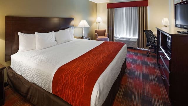 Standard Room, 1 Queen Bed, Accessible, Bathtub