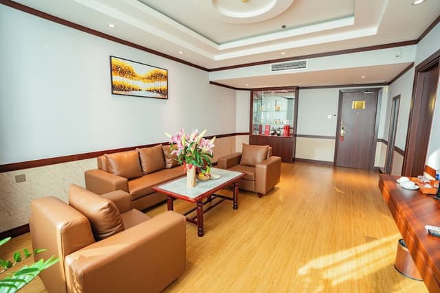 Executive Suite, River View