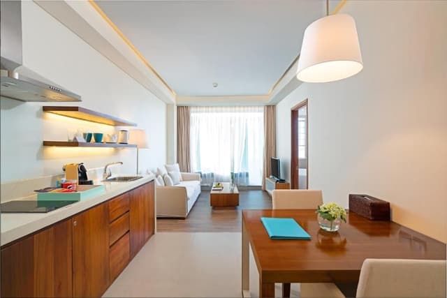 One-bedroom Ocean View Suite with Balcony