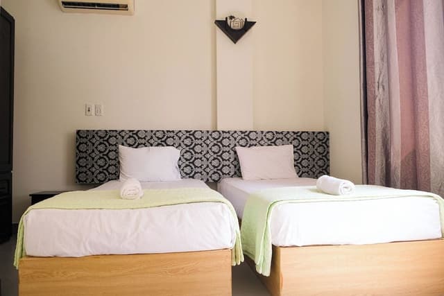 Family Room, Connecting Rooms, Garden View