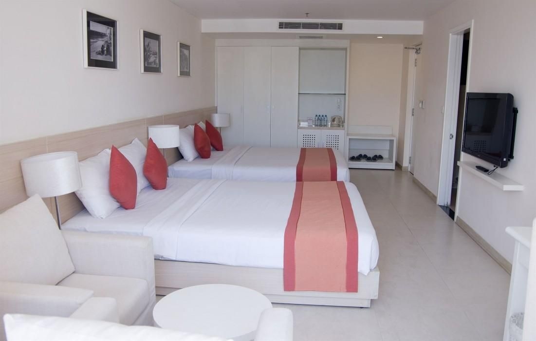 โรงแรม หยี ฟี นาตรัง (Nhi Phi Hotel Nha Trang)1