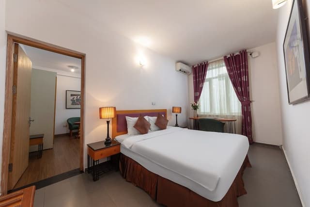 Room, Connecting Rooms