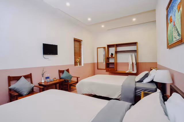 Deluxe Cityscape Twin Room