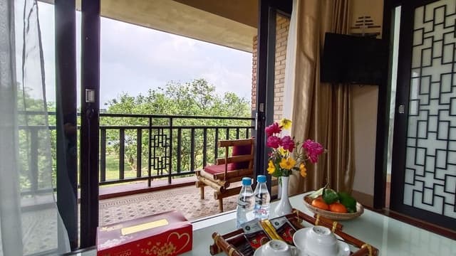 Superior Room, 1 King Bed, River View