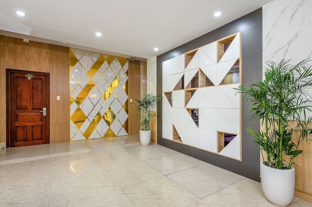 VALENCIA HOTEL1