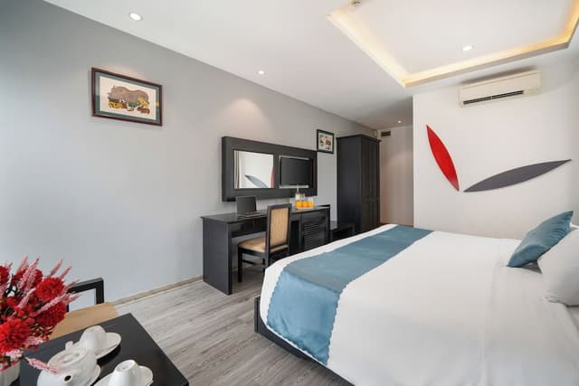 Deluxe Room, City View