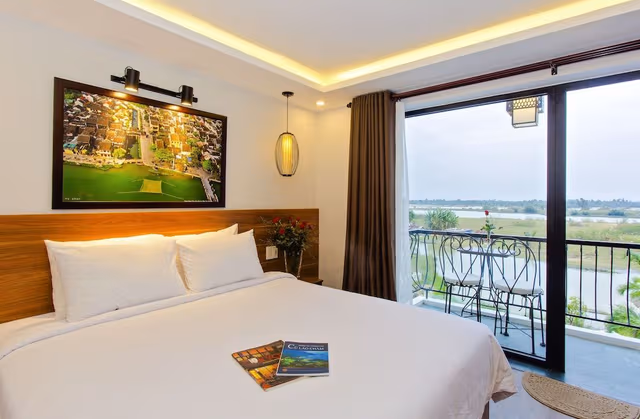 Deluxe Room, 1 Bedroom, River View