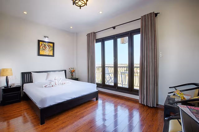 Deluxe Room, 1 Bedroom, River View