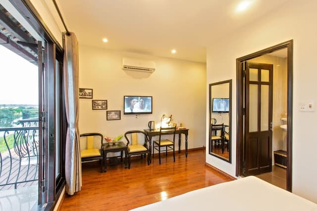 Deluxe Room, 1 Bedroom, River View