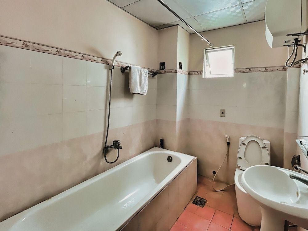 Quang Vinh 2 Hotel2