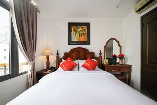 Deluxe Double Room, City View