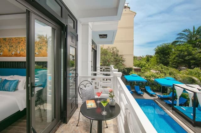 Suite Double or Twin With Balcony and Pool View