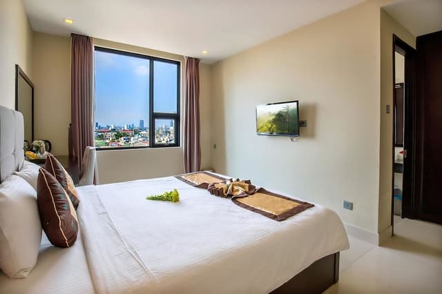 Superior Double Room, 1 Queen Bed, City View