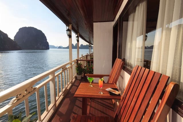 Balcony Suite 1 Double or 2 Single Beds