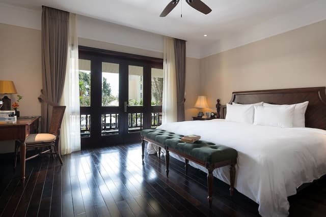 Junior Suite Balcony, New Wing