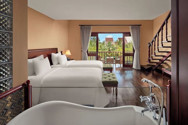 Duplex Suite Balcony, Club Wing