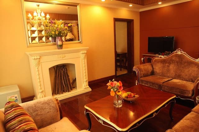 Suite, 1 King Bed