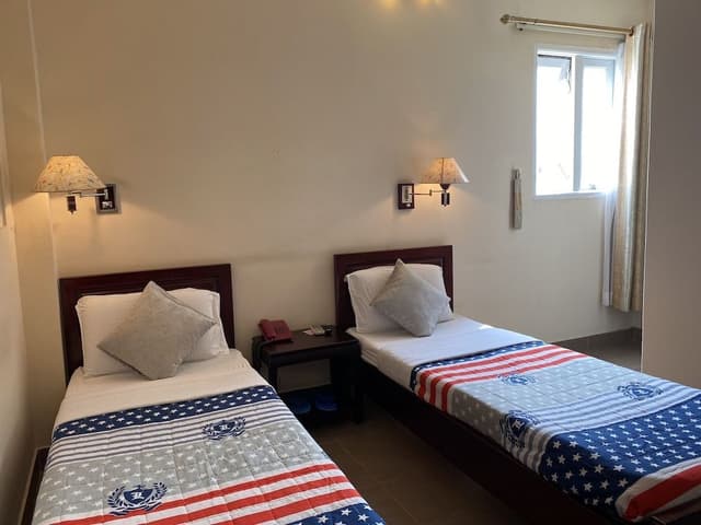 Economy Room