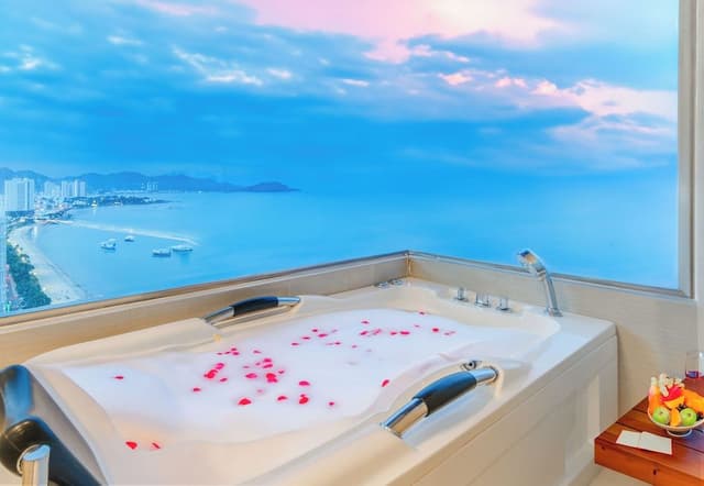 Executive Suite, Ocean View