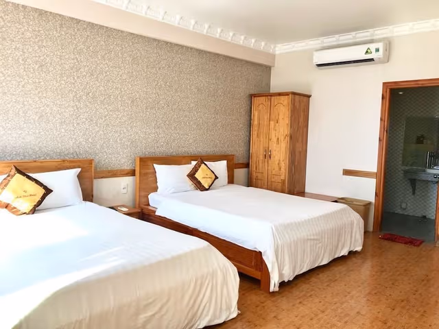 Triple Room