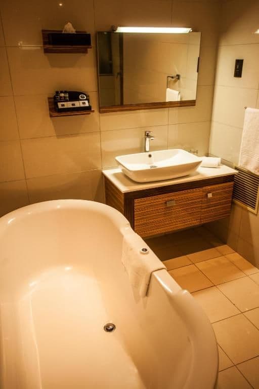 Deluxe Room with Bath