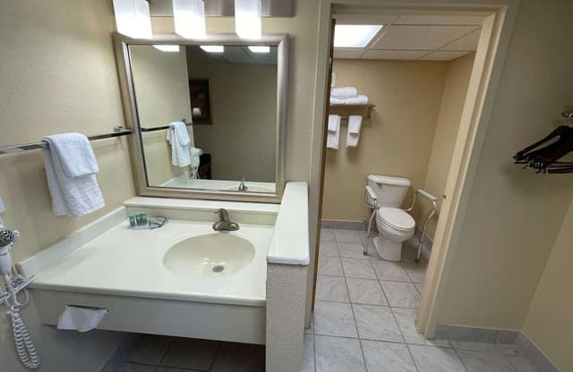Standard Double Room, Mobility Accessible