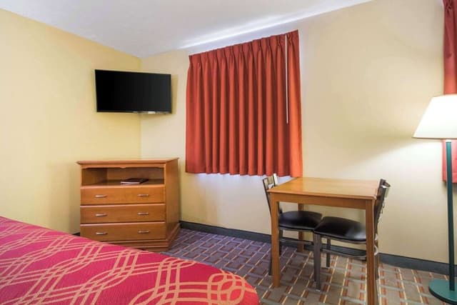Room, 1 King Bed, Non Smoking (209082082)