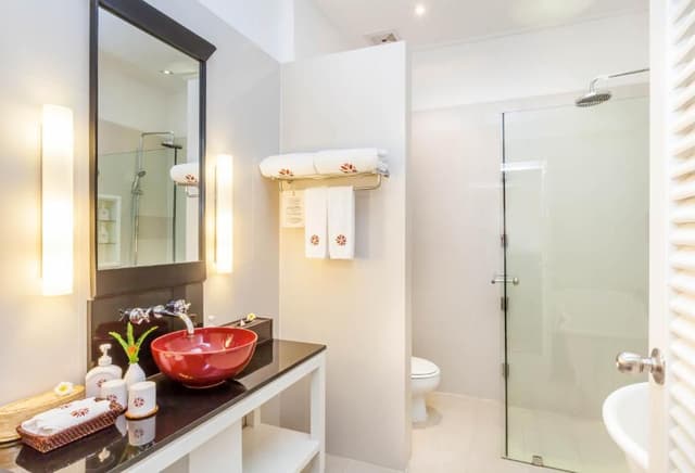 Laos Suite