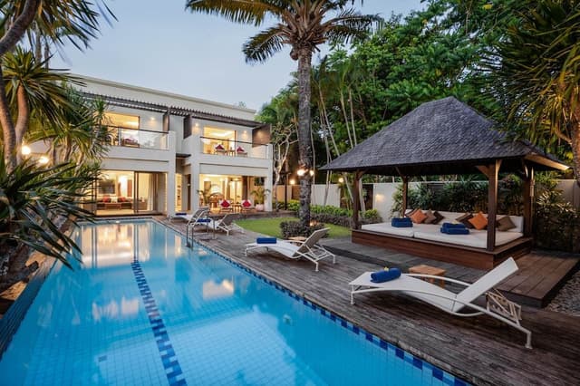 Four Bedroom Grand Deluxe Villa with Private Pool