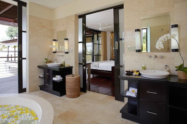 Luxury Villa, 4 Bedrooms, Private Pool, Partial Sea View