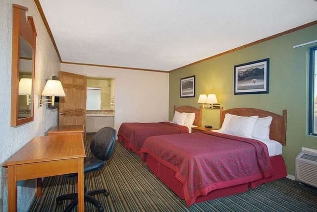 Basic Double Room