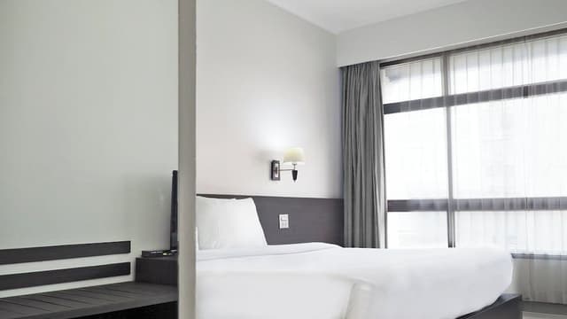 Deluxe Room - King