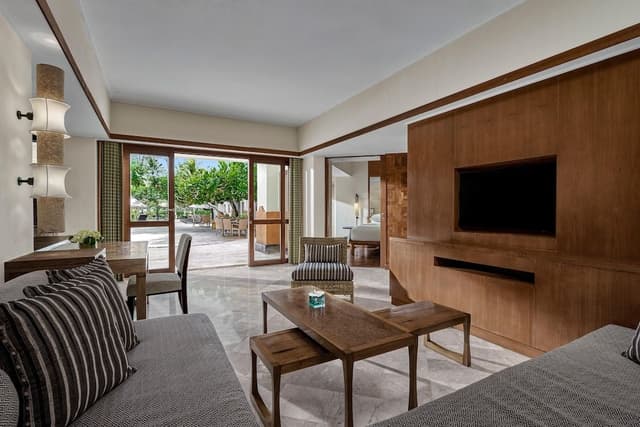 Executive Suite, 1 King Bed (Executive)
