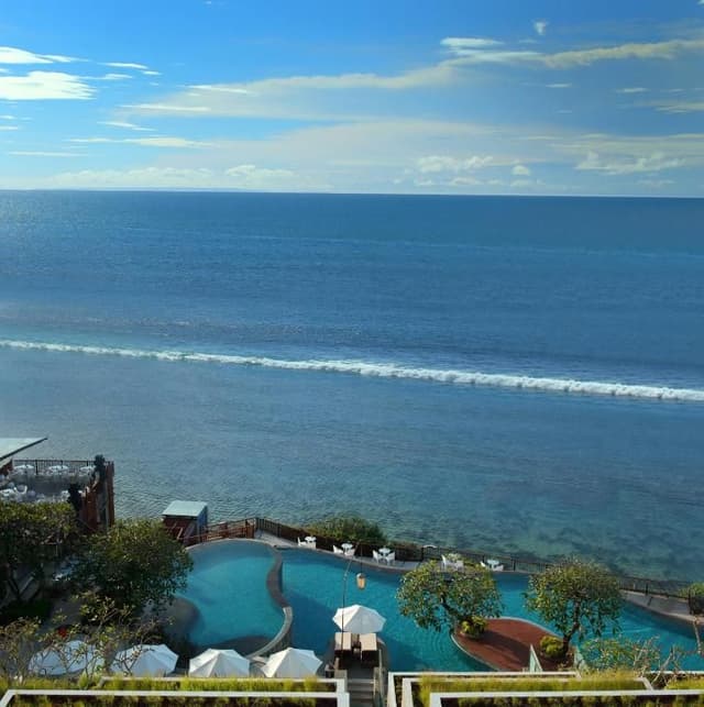 Ocean Front Suite