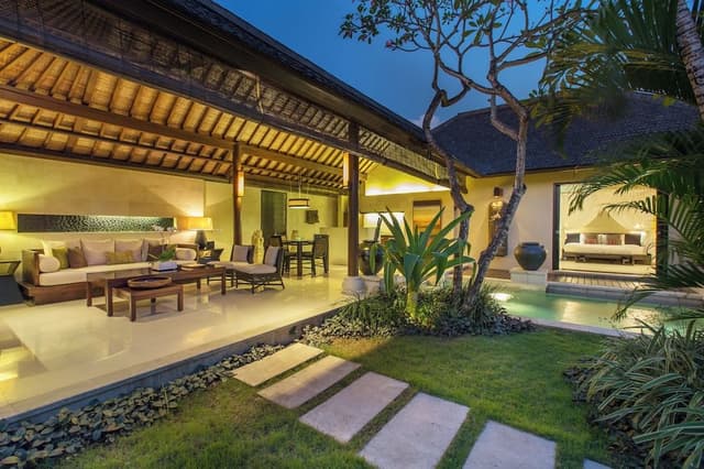 Luxury Pool Villa