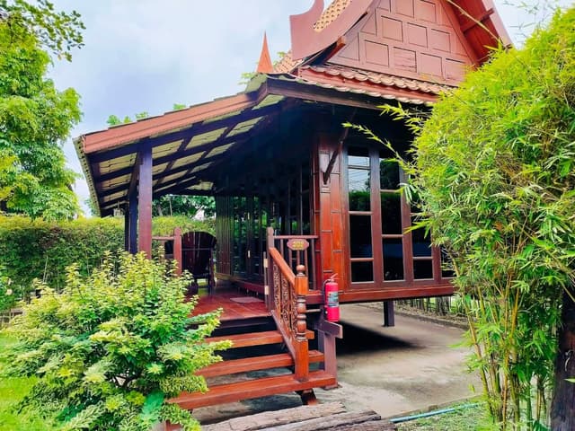 Deluxe Villa