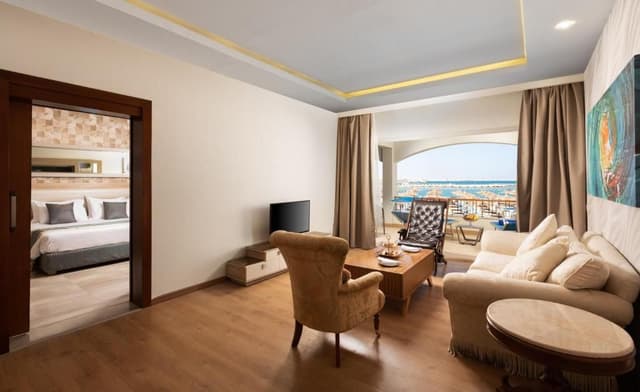 Suite with Sea View