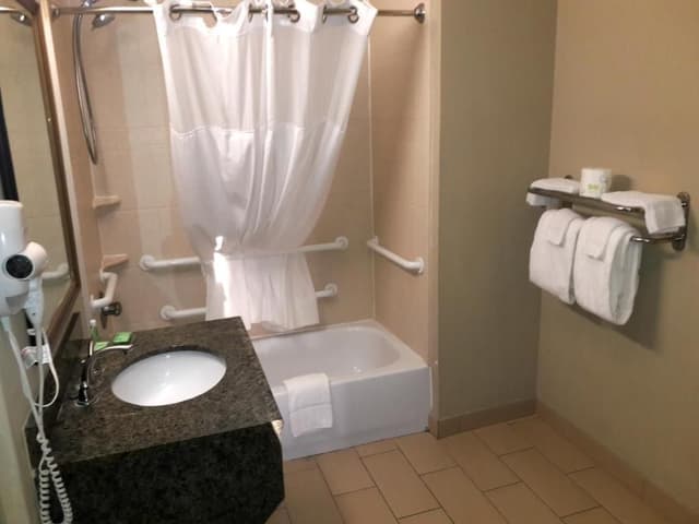 Two-Bedroom Suite - Non-Smoking