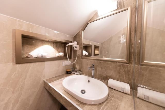Deluxe Double Room with Terrace