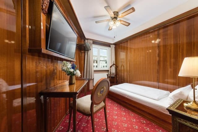 Classic Single Room