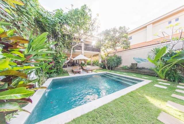 4 Bedroom Villa with Private Pool