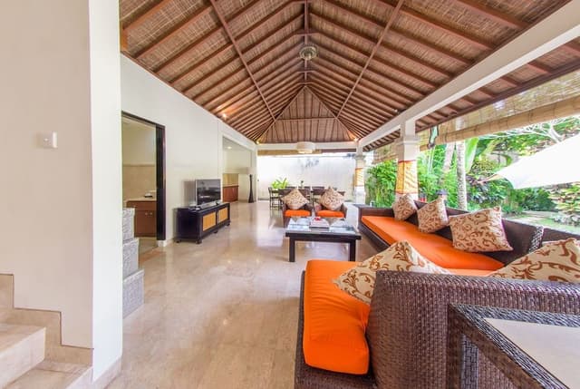 4 Bedroom Villa with Private Pool