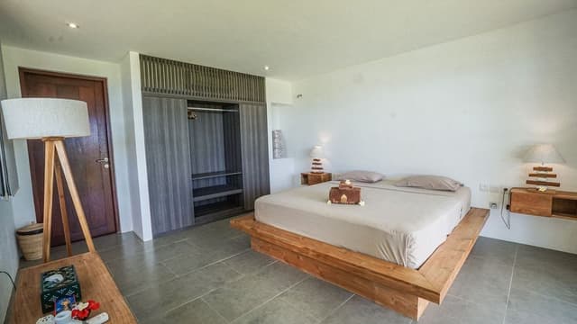 Three-Bedroom Villa with Private Pool and Sea View