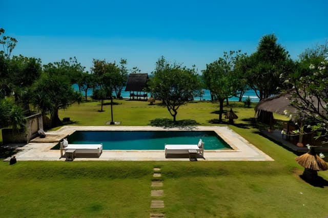 Three Bedroom Beachfront Villa with Private Pool